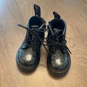 Dr. Marten toddler size 5 boots, sparkly